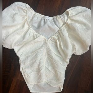 ASTR Cream Textured Puff Sleeve Blouse